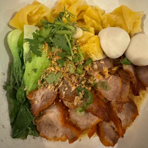 Ba- Mee Moo Dang ( Dry )บะหมี่เกี๊ยวแห้งหมูแดง, photographed