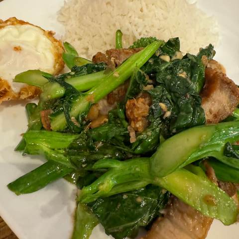 Chinese Broccoli Over Riceผัดคะน้าราดข้าว, photographed