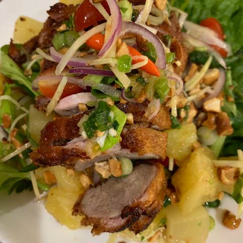 Crispy Duck Salad ยำเป็ดกรอบ, photographed