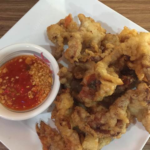 Fried Soft Shell Crabs ปูนิ่มทอด, photographed