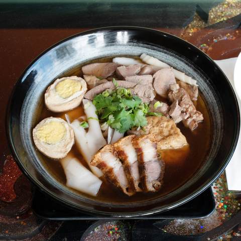 Guay Jub ก๋วยจั๋บ, photographed