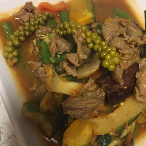 Jungle Curry(No coconut milk)แกงป่า (24oz), photographed
