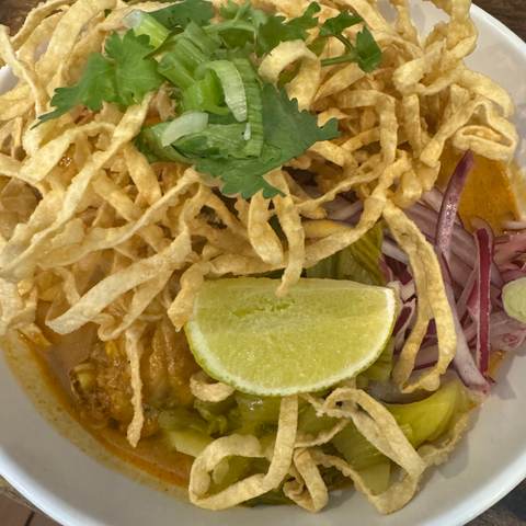 Khao Soi Chicken ข้าวซอยไก่, photographed