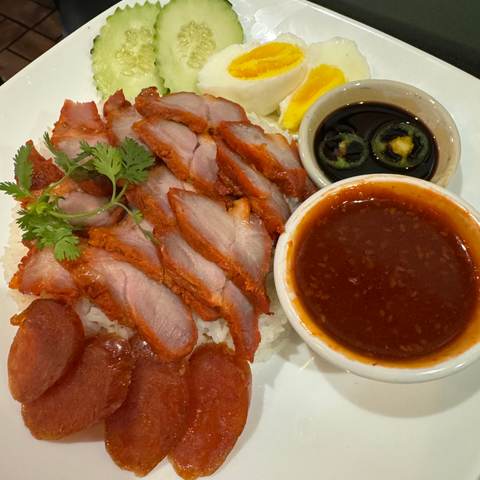 Roasted Pork Over rice ข้าวหมูแดง, photographed